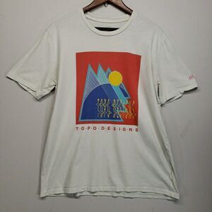 Topo Designs Men's Size Large White Abstract Geometric Short Sleeve T-Shirt